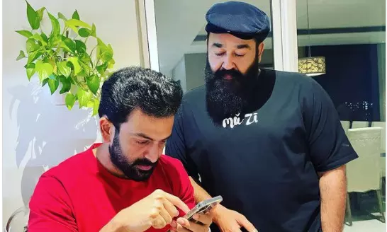 ബ്രോ ഡാഡി ഉടന്‍; നടനും സംവിധായകനും ചേർന്നുള്ള ഫോട്ടോ പങ്കുവെച്ച് സുപ്രിയ