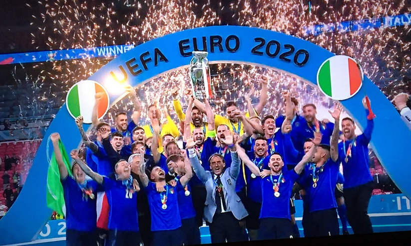 വെംബ്ലിയിൽ ഇംഗ്ലീഷ് കണ്ണീർ; ഷൂട്ടൗട്ടിൽ യൂറോകിരീടം റോമിലേക്ക് വെംബ്ലിയിൽ ഇംഗ്ലീഷ് കണ്ണീർ; ഷൂട്ടൗട്ടിൽ യൂറോകിരീടം റോമിലേക്ക്