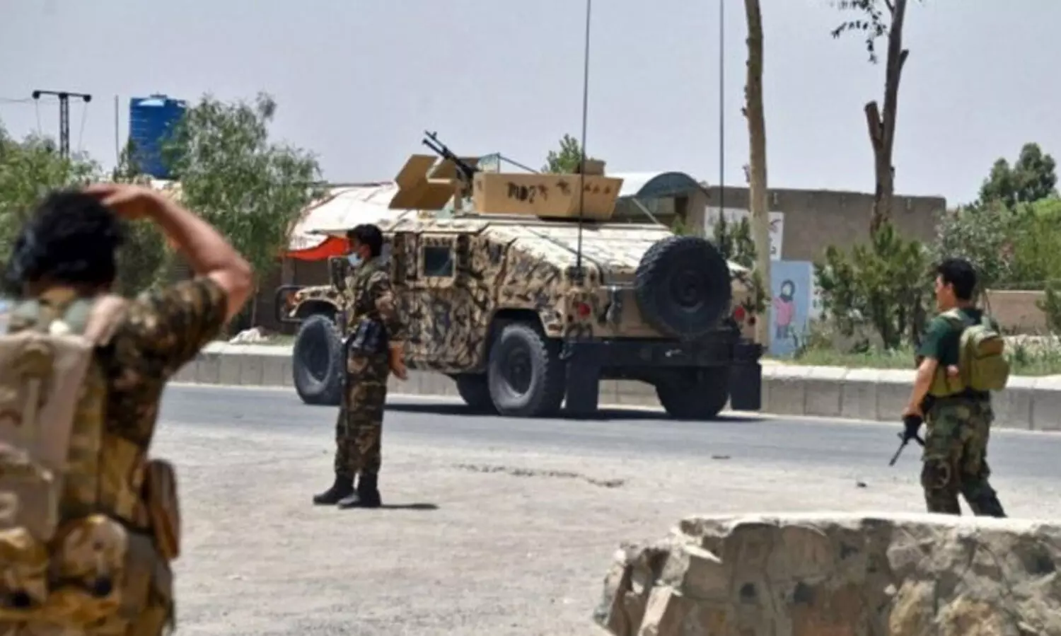 അഫ്​ഗാനിൽ താലിബാൻ പിടിമുറുക്കുന്നു: ഇന്ത്യ കാണ്ഡഹാറിലെ നയതന്ത്ര പ്രതിനിധികളെ ഒഴിപ്പിച്ചു