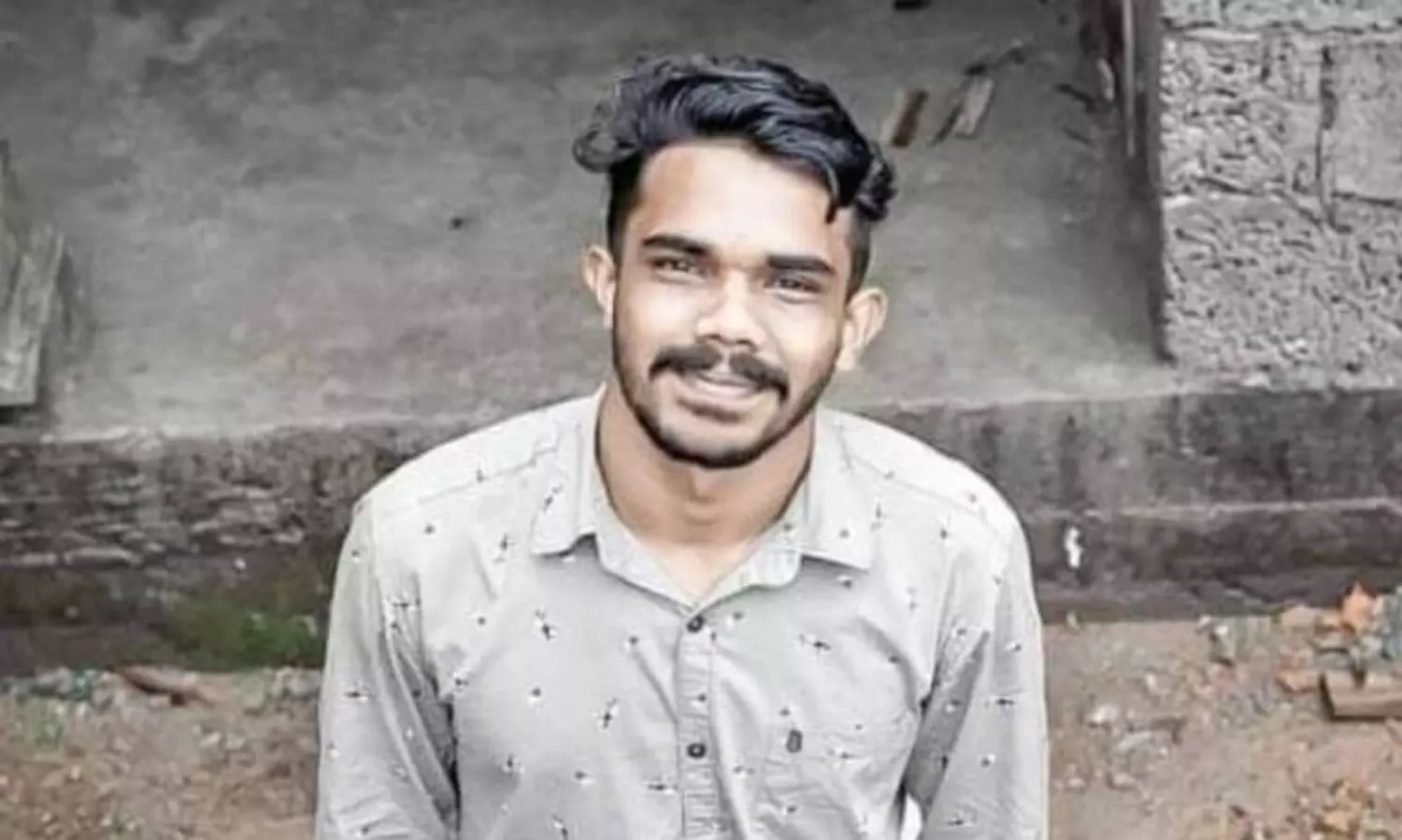 വണ്ടിപ്പെരിയാറിലെ ബാലികയുടെ കൊലപാതകം പുനരാവിഷ്​കരിച്ച് ​പൊലീസ് തെളിവെടുപ്പ്