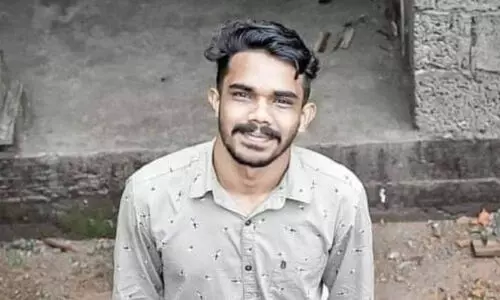 വണ്ടിപ്പെരിയാറിലെ ബാലികയുടെ കൊലപാതകം പുനരാവിഷ്​കരിച്ച് ​പൊലീസ് തെളിവെടുപ്പ്