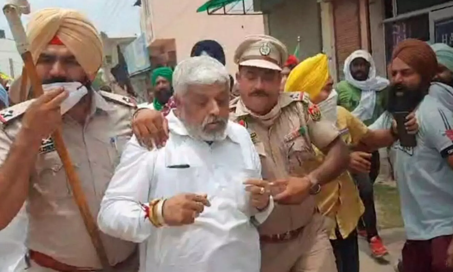 കർഷകരോഷം: ബി.ജെ.പി നേതാക്കളെ തടഞ്ഞുവെച്ചു; കോടതി ഇടപെട്ട്​ മോചനം