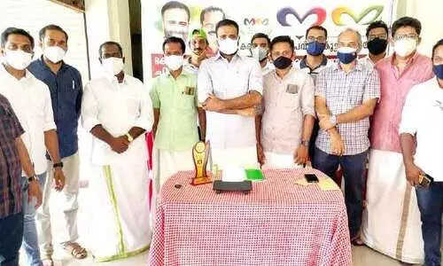 പ്ര​വാ​സി​ക​ളോ​ട് ചി​റ്റ​മ്മ ന​യം പാ​ടി​ല്ല –സി.​ആ​ർ. മ​ഹേ​ഷ്