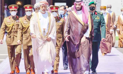 സൗദി സന്ദർശനത്തിനു​ ശേഷം സുൽത്താൻ മടങ്ങിയെത്തി