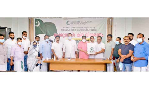 നാ​ട്ടി​ൽ കു​ടു​ങ്ങി​യ അം​ഗ​ങ്ങ​ൾ​ക്ക്​ ആ​ശ്വാ​സ പ​ദ്ധ​തി​യു​മാ​യി കെ.​എം.​സി.​സി