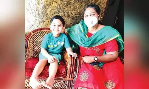 കാറുകളുടെ ലോഗോ ഏതുമാക​​ട്ടെ, ഈ നാലുവയസ്സുകാരൻ തിരിച്ചറിയും