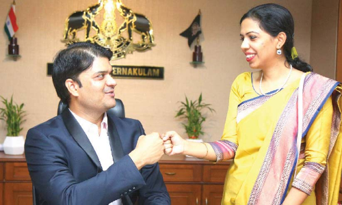 കലക്​ടറേറ്റിൽ താരമായി ഐ.എ.എസ് ദമ്പതികൾ