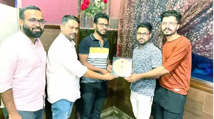 രാജേഷ് മാവിലക്ക് യാത്രയയപ്പ് നൽകി രാജേഷ് മാവിലക്ക് യാത്രയയപ്പ് നൽകി