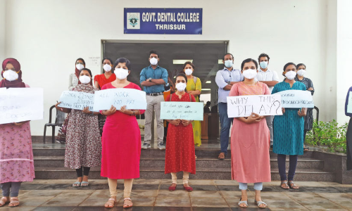 ശമ്പളമില്ല; എൻ.​എ.ജെ.ആർ ഡോക്​ടർമാർ അനിശ്​ചിതകാല സമരം തുടങ്ങി