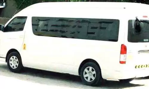 വാനിൽ ഉറങ്ങിപ്പോയ പിഞ്ചുകുഞ്ഞ്​​ ശ്വാസംമുട്ടി മരിച്ചു