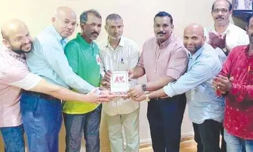 തണലൊരുക്കിയവർക്ക് നന്ദി പറഞ്ഞ്​ കുഞ്ഞിമൊയ്തീൻ മടങ്ങുന്നു