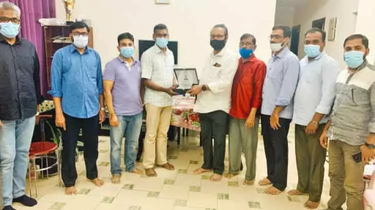 കെ.െഎ.ജി സാൽമിയ ഏരിയ പ്രവർത്തക സംഗമവും യാത്രയയപ്പും കെ.െഎ.ജി സാൽമിയ ഏരിയ പ്രവർത്തക സംഗമവും യാത്രയയപ്പും