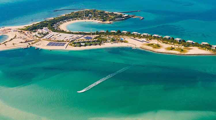 വേനൽചൂടിലും കുളിരുപകരും സായ നൂറായ് ദ്വീപ് വേനൽചൂടിലും കുളിരുപകരും സായ നൂറായ് ദ്വീപ്