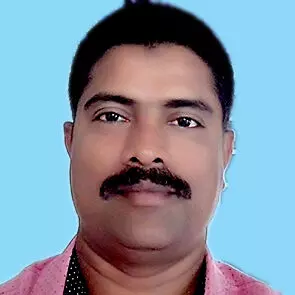 പൊ​ലീ​സ് ഓ​ഫി​സ​ർ കു​ഴ​ഞ്ഞു​വീ​ണ്​ മ​രി​ച്ചു