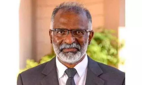 ​േഗ്ലാബൽ പ്രിൻസിപ്പൽ പുരസ്​കാരം ഡോ. സുഭാഷ്​ ബി. നായർക്ക്​