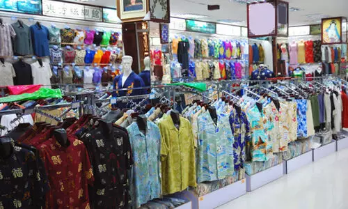 മൂന്നുദിവസം ലോക്ഡൗൺ ഇളവ്: രാത്രി എട്ടുവരെ കടകൾ തുറക്കാം മൂന്നുദിവസം ലോക്ഡൗൺ ഇളവ്: രാത്രി എട്ടുവരെ കടകൾ തുറക്കാം