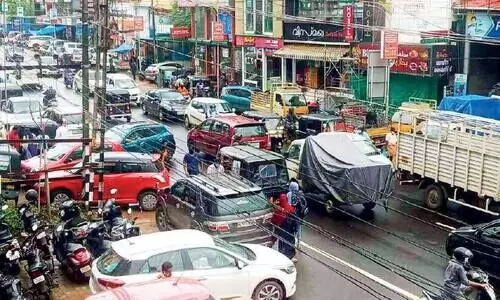 എന്നഴിയും വളാഞ്ചേരിയിലെ ഗതാഗതക്കുരുക്ക്