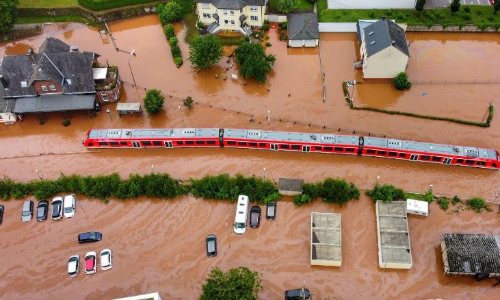 പടിഞ്ഞാറൻ യൂറോപിന്‍റെ ജീവനെടുത്ത്​ മഹാപ്രളയം; മരണം 150ലേറെ, കാണാതായ നൂറുകണക്കിന്​ പേർക്കായി തിരച്ചിൽ