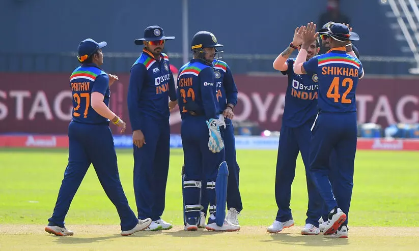 ജയിക്കാൻ 263; ലങ്കക്കെതിരെ അടിച്ചുതുടങ്ങി ഇന്ത്യ