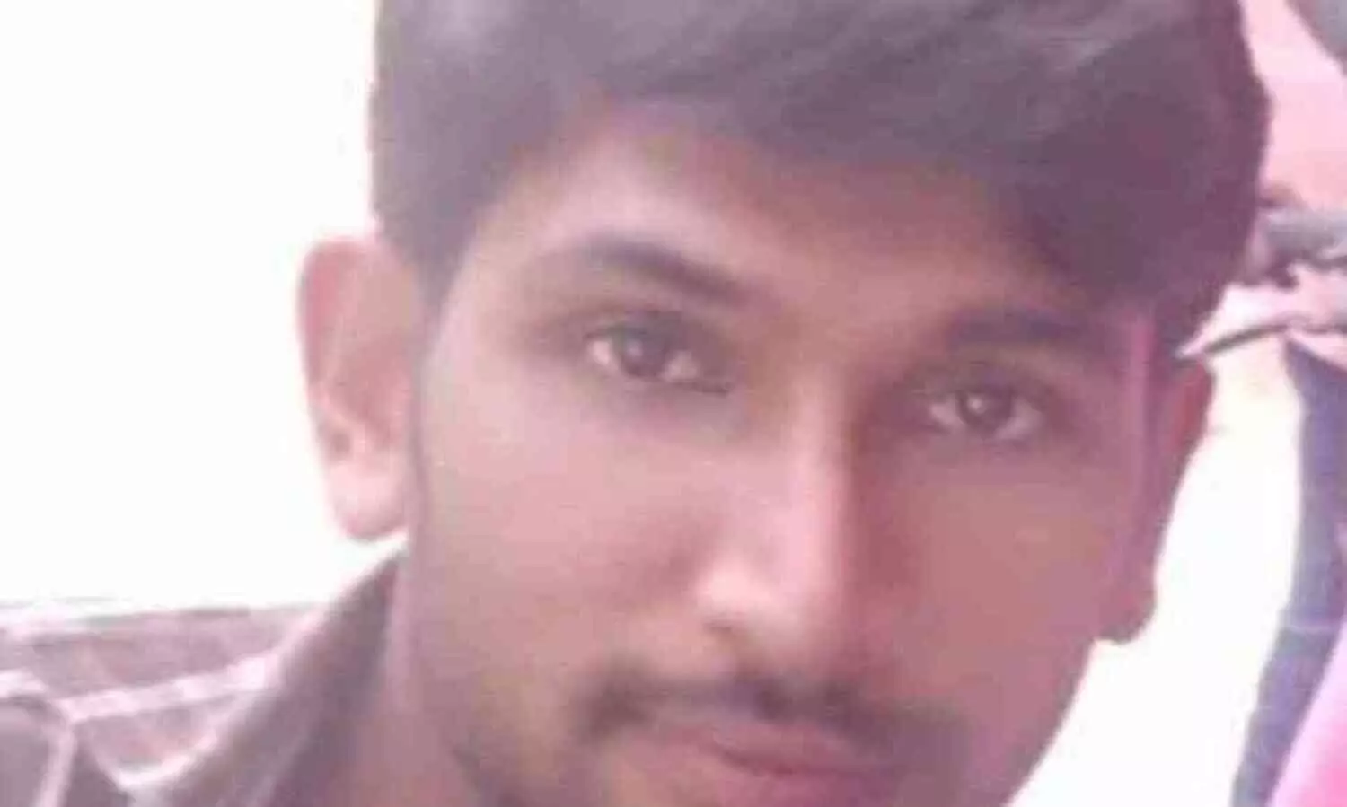 ഫ്‌ളാറ്റിനു മുകളില്‍ നിന്നും വീണ് യുവാവ് മരിച്ചു