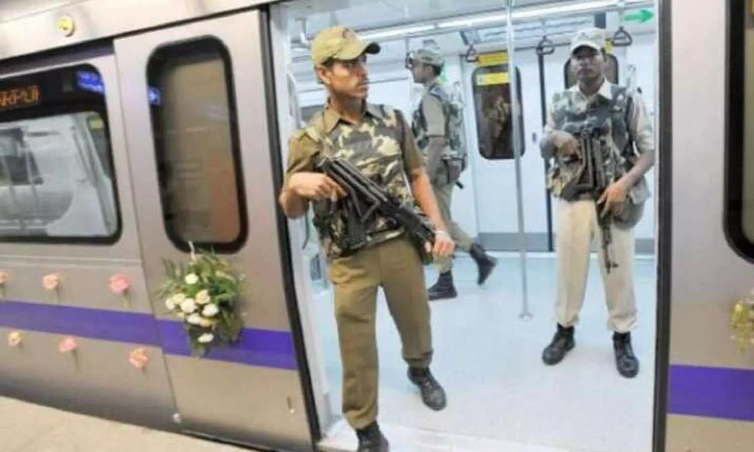 കർഷക സമരം പാർലമെൻറിന്​ മുന്നിലേക്ക്​; മെട്രോ സ്​റ്റേഷൻ അടച്ചിടും