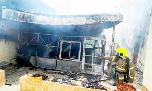 വീട്ടിൽ തീപിടിത്തം: കുടുംബത്തിലെ 12 പേരെ രക്ഷപ്പെടുത്തി