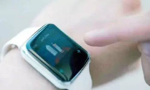 ഹ​​ജ്ജ്​ തീ​​ർ​​ഥാ​​ട​​ക​​ർ​​ക്ക്​ സ്​​​മാ​​ർ​​ട്ട്​ കൈ​​വ​​ള​​ക​​ളും