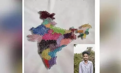 ത്രെ​ഡ് ആ​ർ​ട്ടി​ൽ ഭൂ​പ​ടം ഒ​രു​ക്കി അ​ജി​ത്ത്