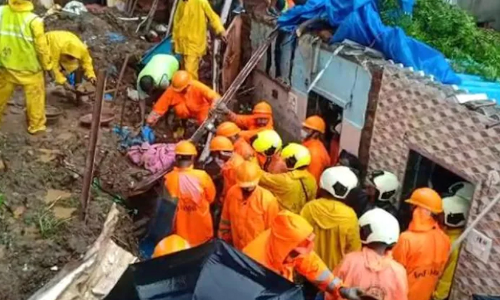 mumbai wall collapse