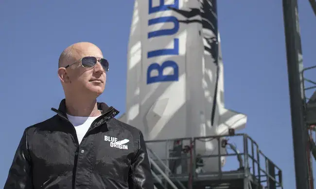 ജെഫ്​ ബെസോ​സ്​ നാളെ ബഹിരാകാശത്തേക്ക്​