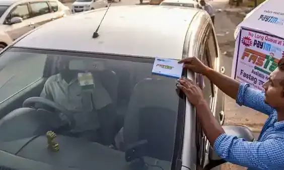 പെട്രോൾ നിറക്കാനും ഫാസ്​ടാഗ്