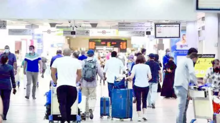 കൂ​ടു​ത​ൽ പേ​രെ സ്വീ​ക​രി​ക്കാ​ൻ വി​മാ​ന​ത്താ​വ​ളം ഒ​രു​ക്ക​ത്തി​ൽ