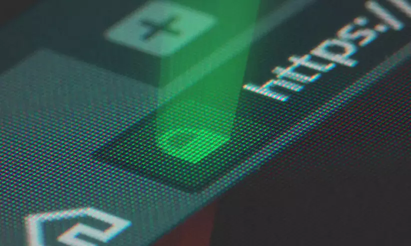 യു.​എ.​ഇ എം​ബ​സി​യു​ടെ വ്യാ​ജ വെ​ബ്സൈ​റ്റ് വ‍ഴി പ​ണം ത​ട്ടാ​ൻ ശ്ര​മം