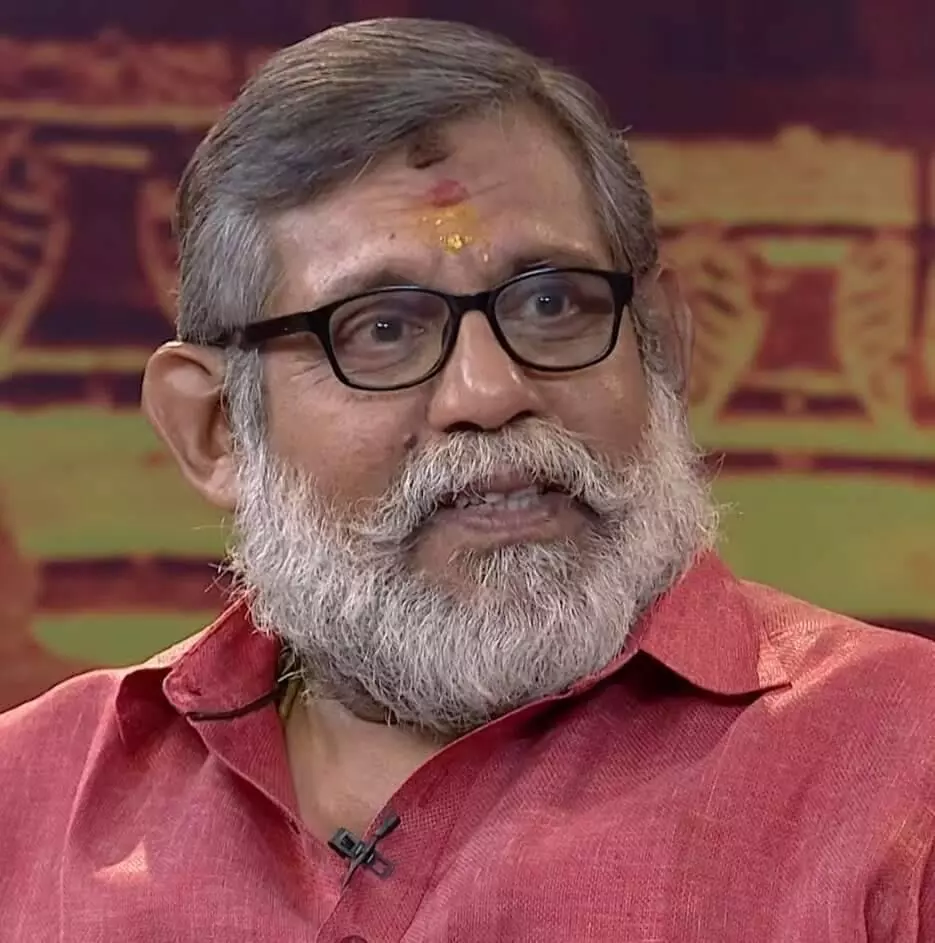 സംവിധായകൻ വിജി തമ്പി വി.എച്ച്.പി അധ്യക്ഷൻ സംവിധായകൻ വിജി തമ്പി വി.എച്ച്.പി അധ്യക്ഷൻ