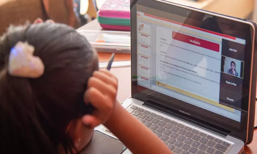 മേ​ഘ​യു​ടെ വി​ളി ഉ​മ്മ​ൻ​ചാ​ണ്ടി കേ​ട്ടു; വീ​ട്ടി​ൽ വൈ ​ഫൈ ക​ണ​ക്​​ഷ​ൻ ഒ​രുങ്ങി