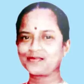 അ​മി​ളാ തോ​മ​സ്