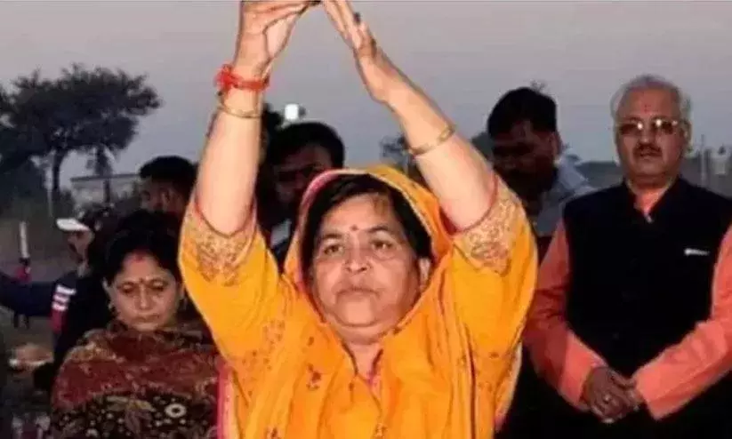 തനിക്കൊപ്പം സെൽഫി എടുക്കുന്നവർ 100 രൂപ ബി.ജെ.പി ഫണ്ടിലേക്ക്​ നൽകണമെന്ന്​ മധ്യപ്രദേശ്​ മന്ത്രി