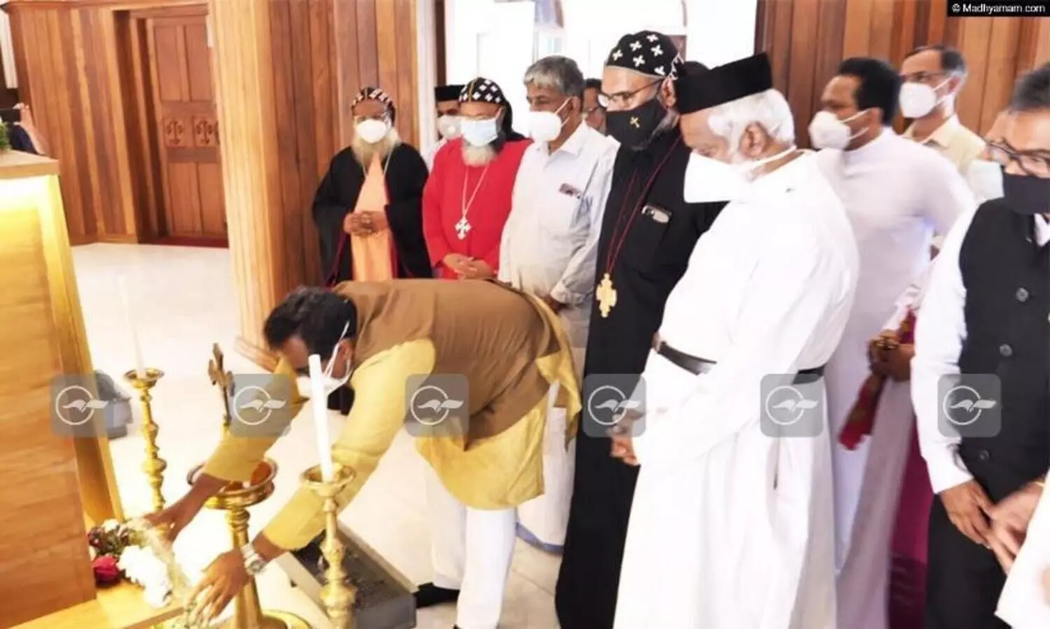 ആർ.എസ്.എസ് നേതാവ് രാം മാധവ് കാതോലിക്കാ ബാവയുടെ കബറിടം സന്ദര്‍ശിച്ചു