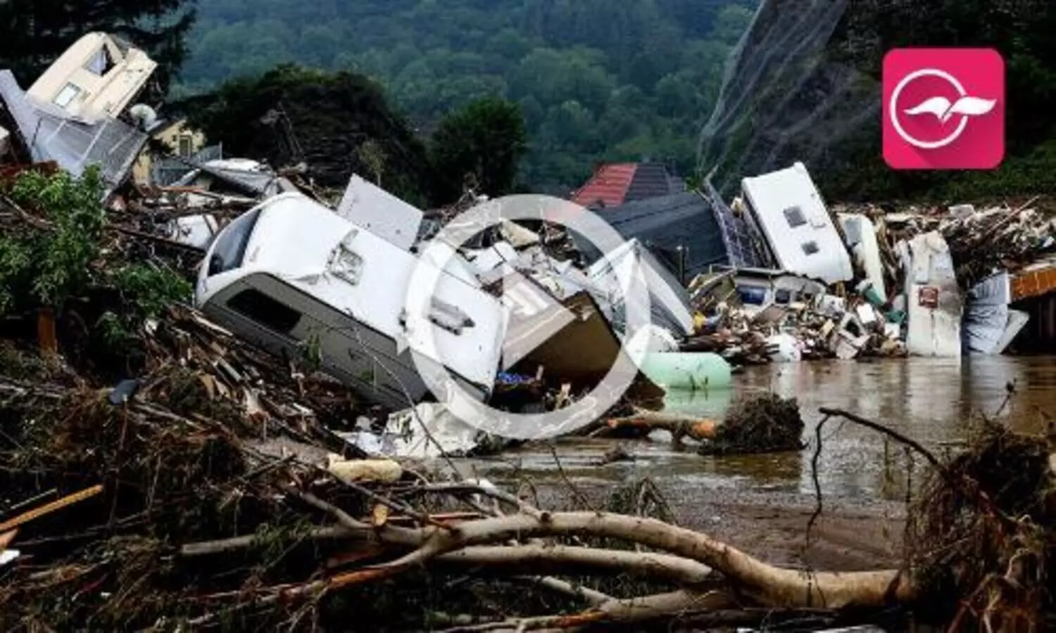 പ്രളയത്തിൽ തകർന്ന് ജർമ്മനി