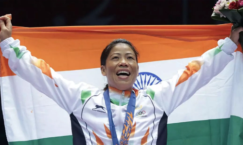 പൊ​ന്നാ​വ​​ട്ടെ ഇ​ടി