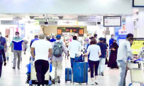 കൂ​ടു​ത​ൽ പേ​രെ സ്വീ​ക​രി​ക്കാ​ൻ വി​മാ​ന​ത്താ​വ​ളം ഒ​രു​ക്ക​ത്തി​ൽ