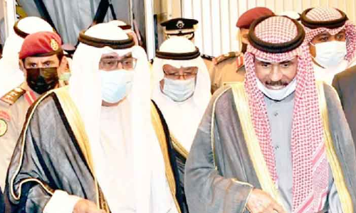 വി​ദേ​ശ​സ​ന്ദ​ർ​ശ​നം ക​ഴി​ഞ്ഞ്​ അ​മീ​ർ തി​രി​ച്ചെ​ത്തി