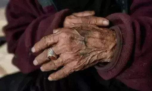 പെൻഷനുണ്ടെന്നറിഞ്ഞത്​​​ 20 വർഷം കഴിഞ്ഞ്​, 100 വയസ്സുകാരിക്ക്​​ നഷ്​ടമായത്​ 77 ലക്ഷം