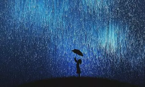 പറയാനെന്തോ ബാക്കിവെച്ച്​, മഴപെയ്യുന്നു പിന്നെയും