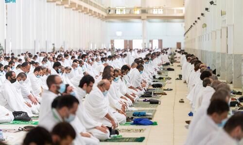 വിശ്വാസികളുടെ കണ്ണീരിൽ കുതിർന്ന പ്രാർത്ഥനകളാൽ മുഖരിതമായി അറഫ നഗരി