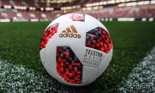 ത്രോ ഇല്ല, 60 മിനിറ്റ് മത്സരം​; ഫുട്​ബാൾ പരിഷ്​കരിക്കാനൊരുങ്ങി ഫിഫ, പ്രതിഷേധവുമായി ആരാധകർ