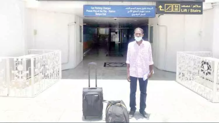 നാട്ടുകാരുടെ കൂട്ടായ്മ താങ്ങായി; സജു നാടണഞ്ഞു നാട്ടുകാരുടെ കൂട്ടായ്മ താങ്ങായി; സജു നാടണഞ്ഞു