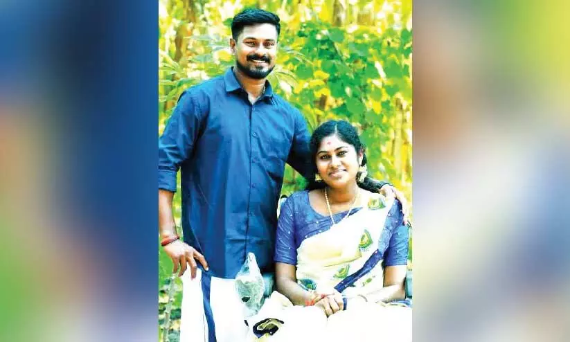 അരയ്​ക്ക് താഴെ തളര്‍ന്ന യുവതിക്ക്​ മംഗല്യമൊരുക്കാൻ സി.പി.എം