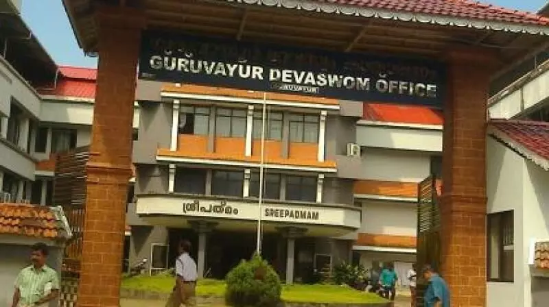 മന്ത്രി മാറിയിട്ടും മാറാതെ ഗുരുവായൂർ ദേവസ്വത്തിലെ തമ്മിലടി