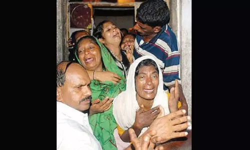 മാലിക്: കൊന്നാല്‍ മാത്രം അനുസരിക്കുന്ന ജനതയുടെ കഥ